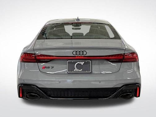 2025 Audi RS 7 4.0T quattro Performance