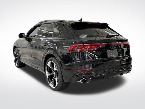 Mythos Black Metallic 2026 Audi RS Q8 4.0T quattro