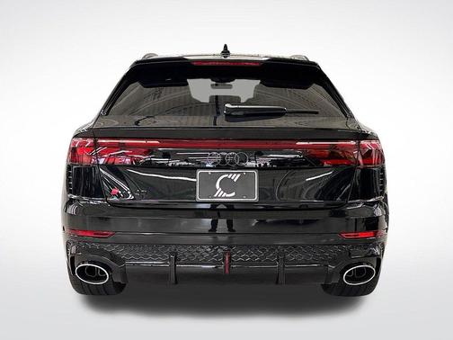 Mythos Black Metallic 2026 Audi RS Q8 4.0T quattro
