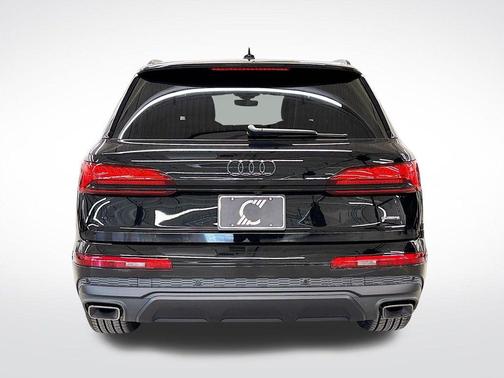2025 Audi Q7 45 Premium Plus