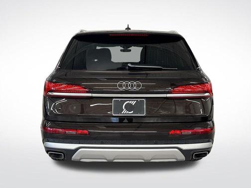 2025 Audi Q7 45 Premium Plus