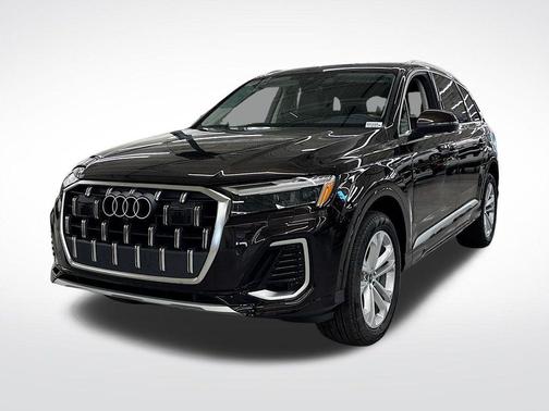 2025 Audi Q7 45 Premium Plus