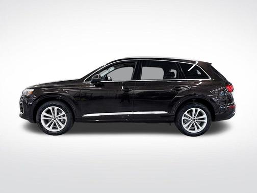 2025 Audi Q7 45 Premium Plus