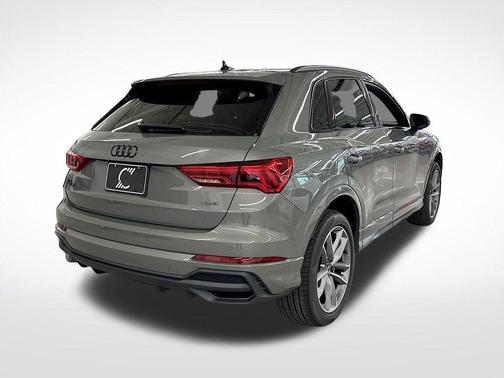 2025 Audi Q3 45 S line Premium
