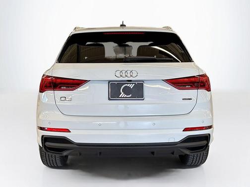 2025 Audi Q3 45 S line Premium