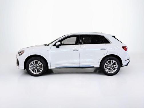 2025 Audi Q3 45 S line Premium