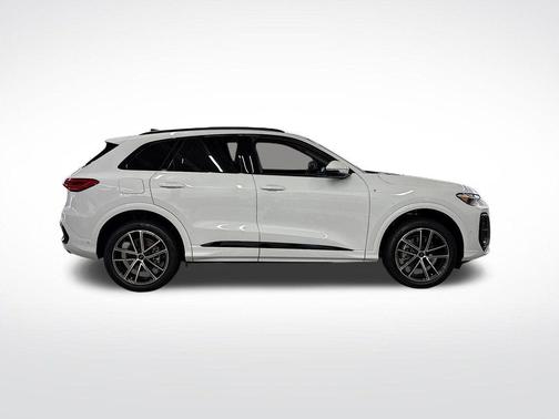 White 2026 Audi Q5 PLUS