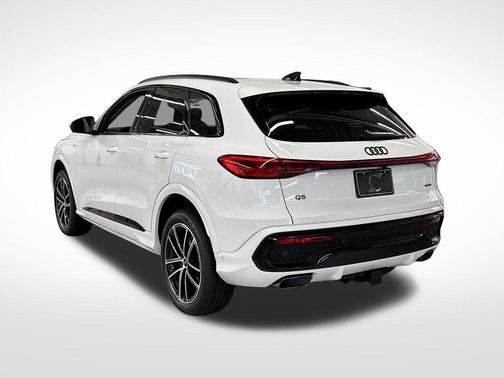 White 2026 Audi Q5 PLUS