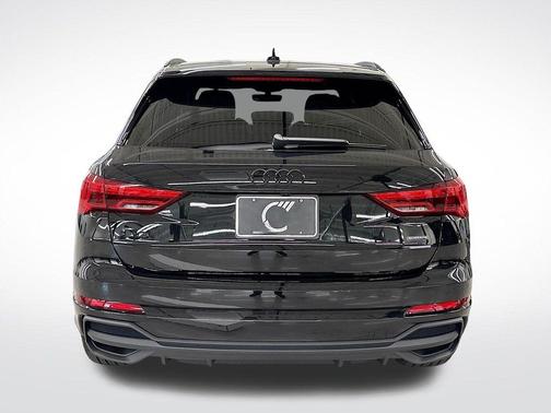2025 Audi Q3 45 S line Premium