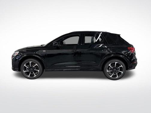 2025 Audi Q3 45 S line Premium