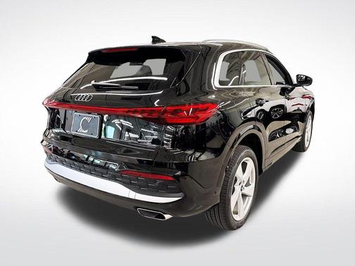 2025 Audi Q5 2.0T quattro Premium