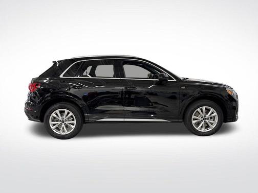 2025 Audi Q3 45 S line Premium