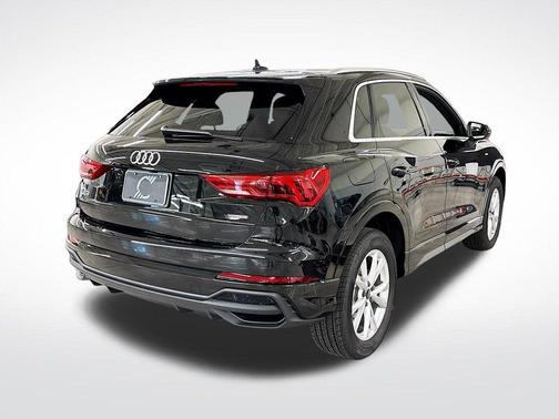 2025 Audi Q3 45 S line Premium