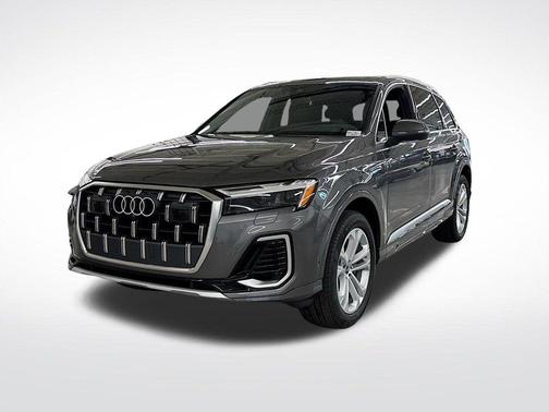 2025 Audi Q7 45 Premium Plus