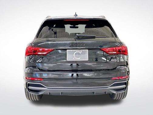 2025 Audi Q3 45 S line Premium