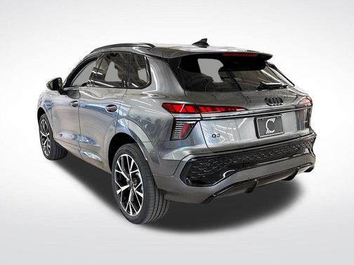 Daytona Gray Pearl 2026 Audi Q3 S line