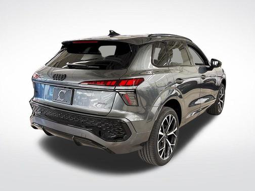 Daytona Gray Pearl 2026 Audi Q3 S line
