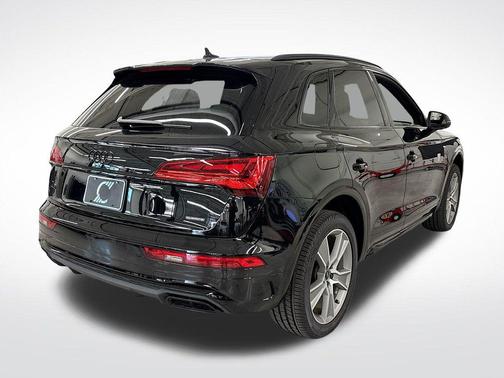 2025 Audi Q5 45 S line quattro Premium