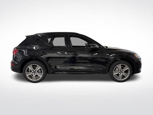 2025 Audi Q5 45 S line quattro Premium
