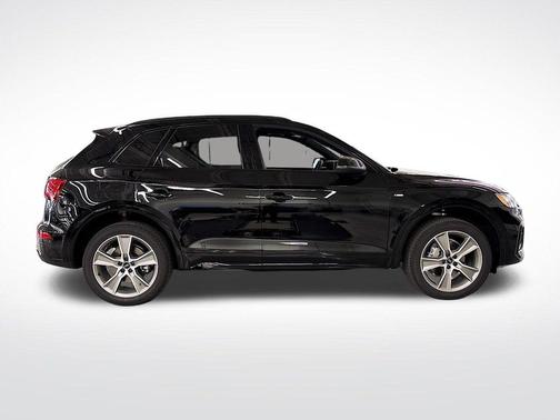 2025 Audi Q5 45 S line quattro Premium