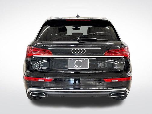 2022 Audi Q5 45 S line quattro Premium