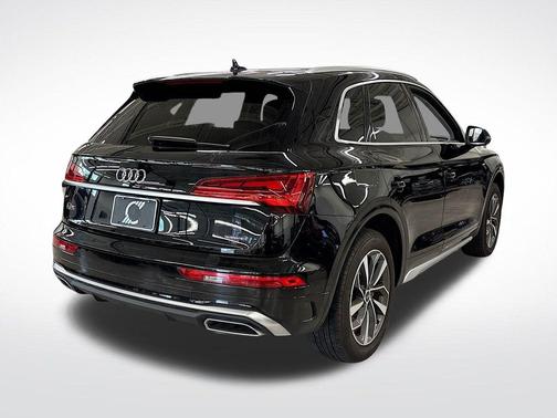2022 Audi Q5 45 S line quattro Premium