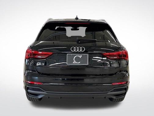2025 Audi Q3 45 S line Premium
