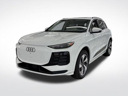2025 Audi Q6 e-tron Premium