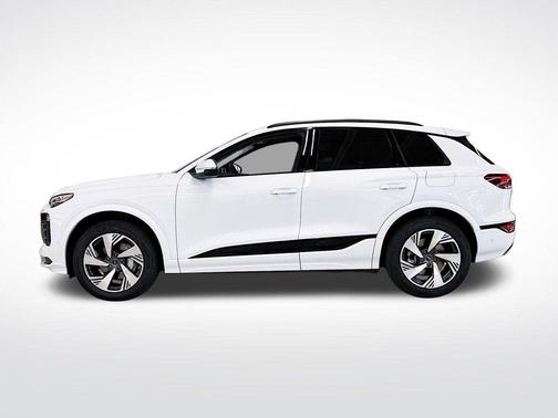 2025 Audi Q6 e-tron Premium