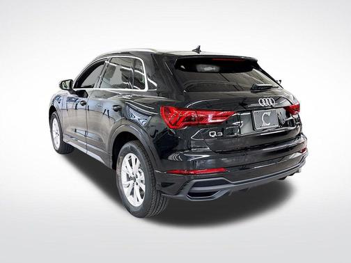 2025 Audi Q3 45 S line Premium