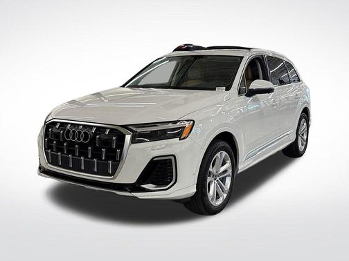 2025 Audi Q7 55 Premium Plus