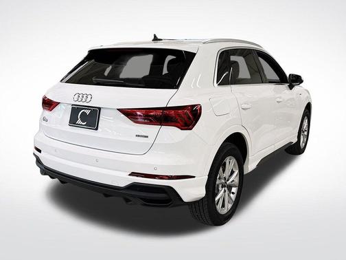 2025 Audi Q3 45 S line Premium
