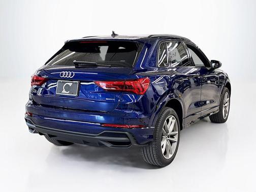 2025 Audi Q3 45 S line Premium