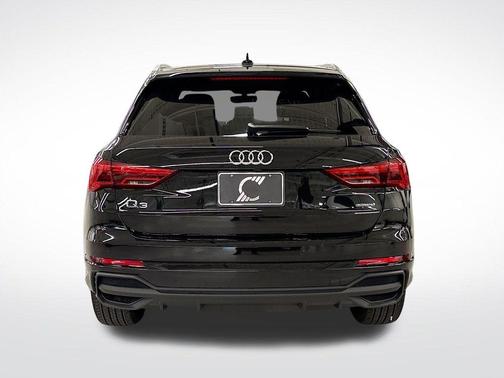 Mythos Black Metallic 2025 Audi Q3 45 S line Premium