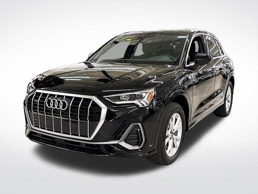 Mythos Black Metallic 2025 Audi Q3 45 S line Premium