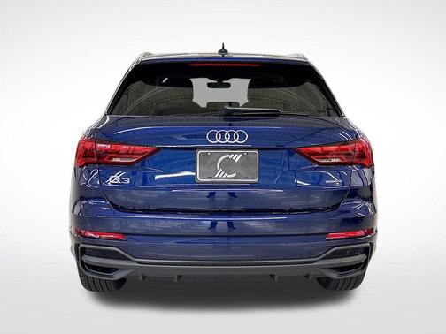 2025 Audi Q3 45 S line Premium