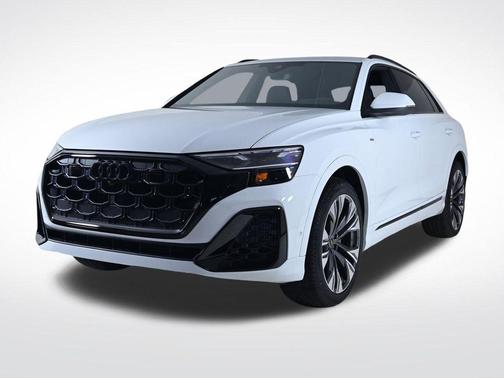 Glacier White Metallic 2026 Audi Q8 55 Premium