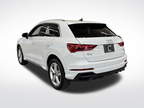 2023 Audi Q3 45 S line Premium