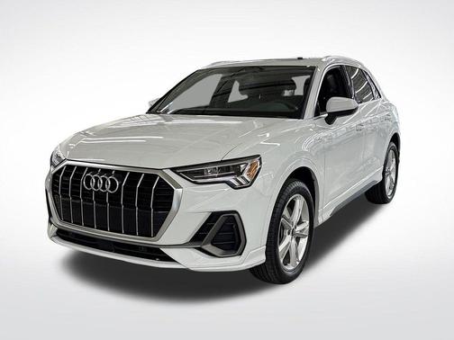 2023 Audi Q3 45 S line Premium
