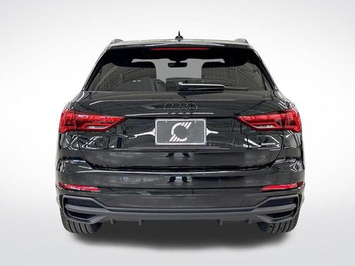 2025 Audi Q3 45 S line Premium