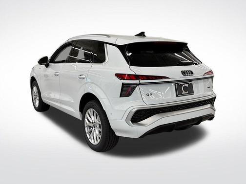 Glacier White Metallic 2026 Audi Q3 S line