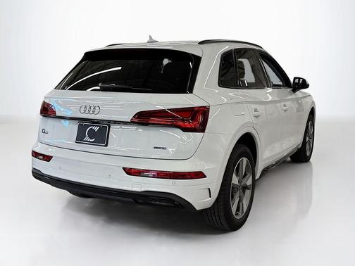 2025 Audi Q5 40 Premium