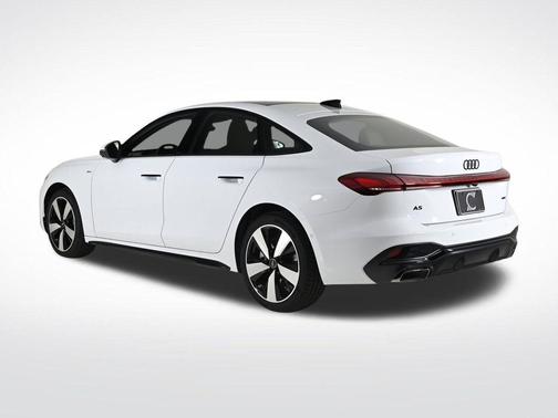 Glacier White Metallic 2026 Audi A5