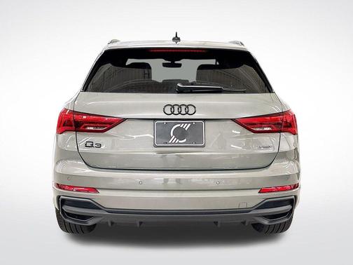 2025 Audi Q3 45 S line Premium