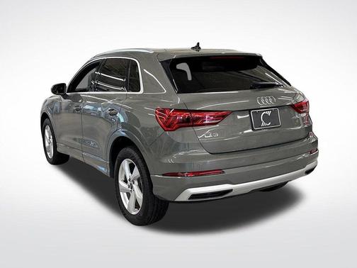 2022 Audi Q3 40 Premium