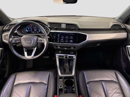 2022 Audi Q3 40 Premium