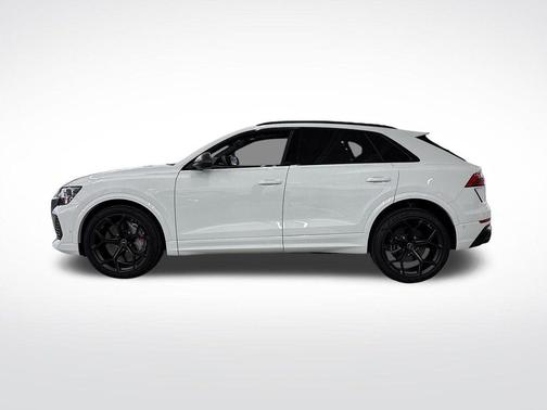 2025 Audi RS Q8 4.0T quattro