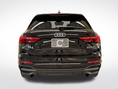 2025 Audi Q3 45 S line Premium