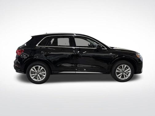 2025 Audi Q3 45 S line Premium