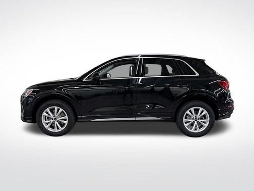 2025 Audi Q3 45 S line Premium